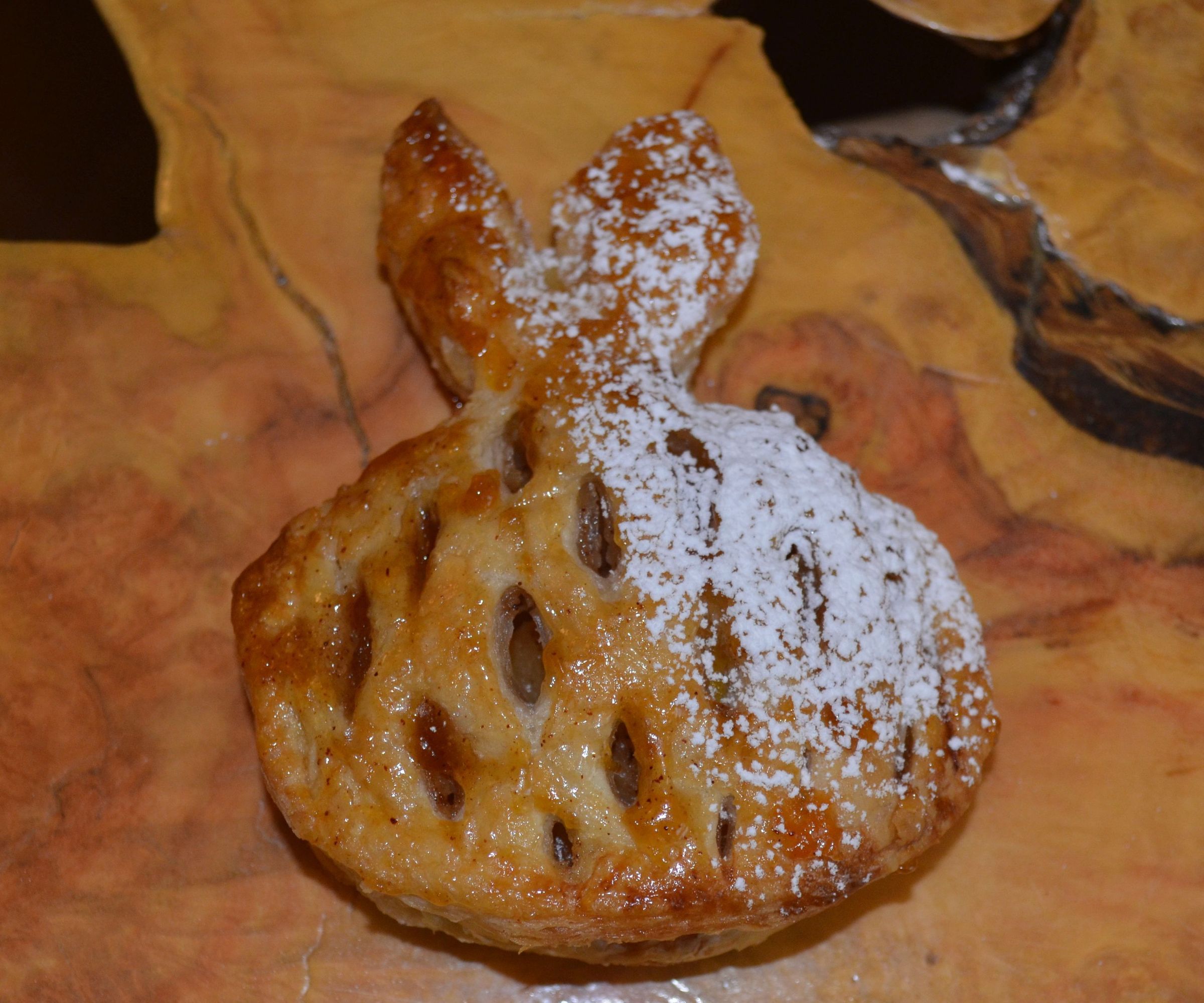 Simple But Fancy Pants Show-off Apple Hand Pie