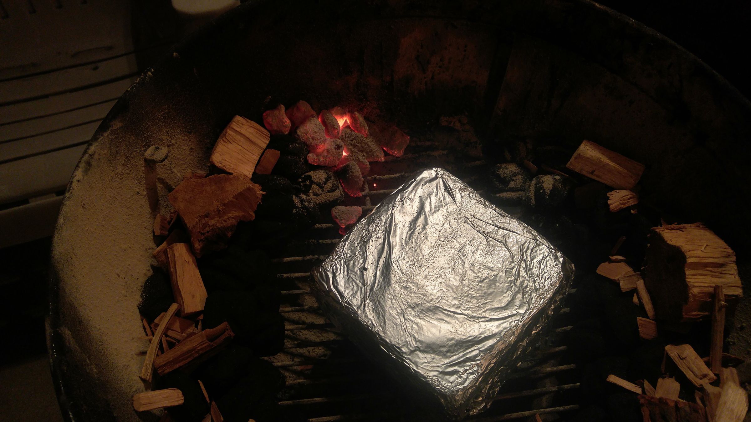 Smoking Food Using a Kettle BBQ 6 Steps (with Pictures) Instructables