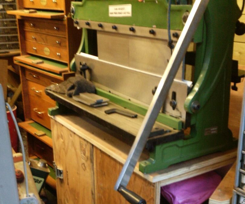 Mobile Storage and Machine Stand