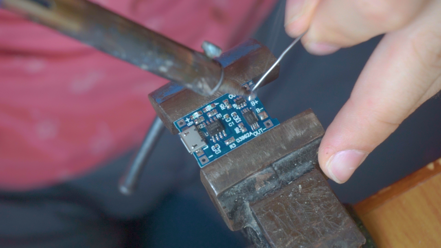 Single 18560 Battery Charger With TP4056 4 Steps with Pictures single-18560-battery-charger-with-tp4056-4-steps-with-pictures