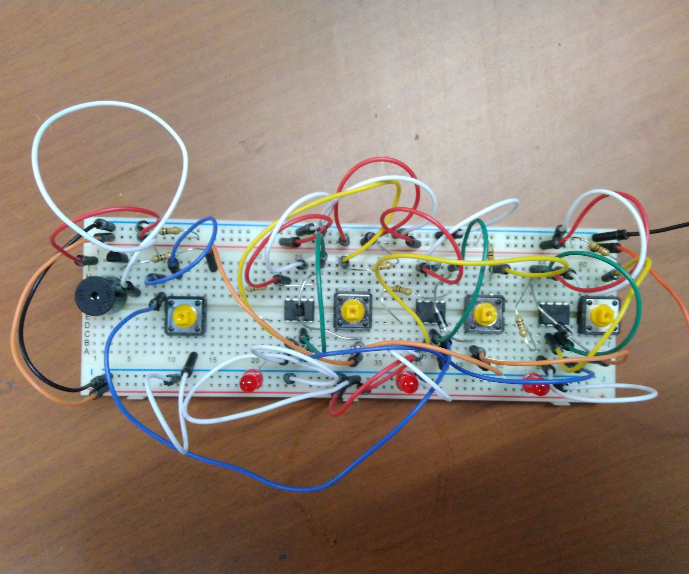 Quiz Buzzer Using 555 Timer IC