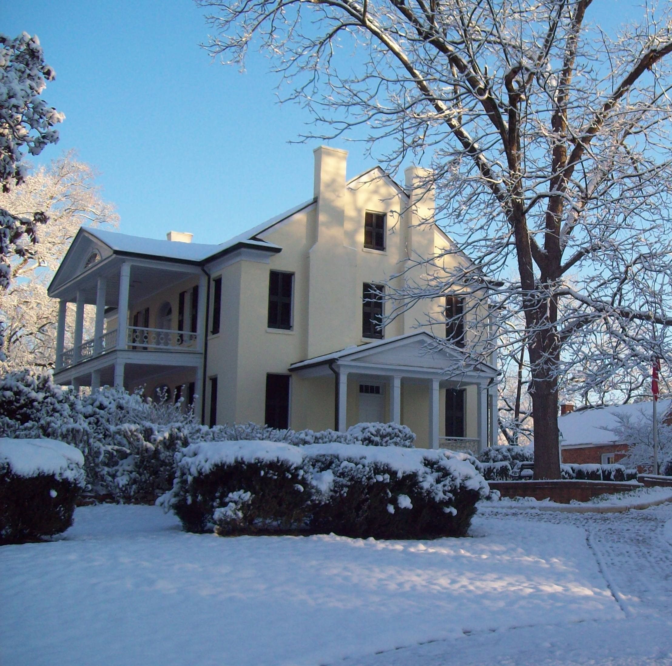 Creating an historic mansion out of paper...