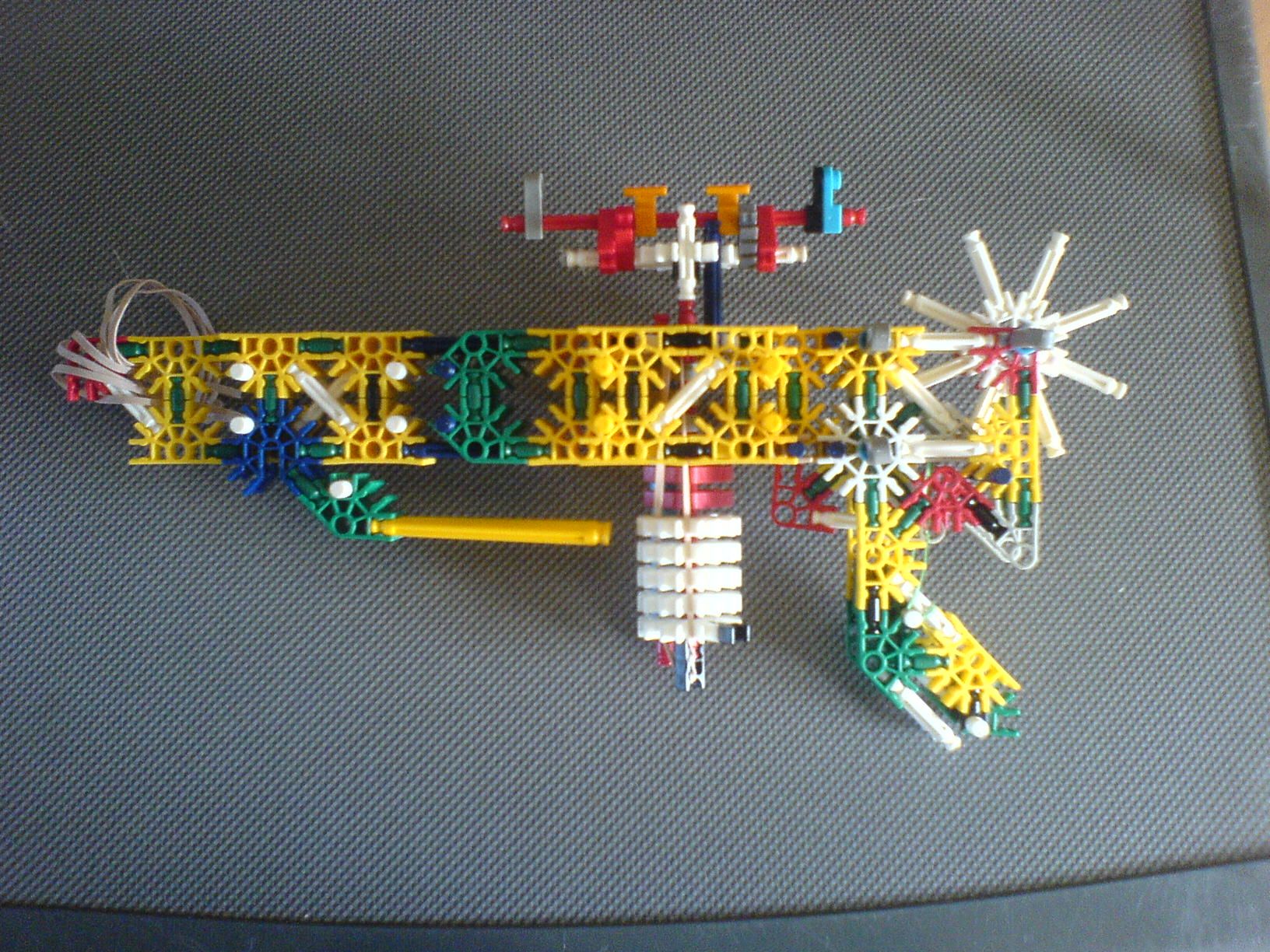 Semi Automatic Knex Pistol