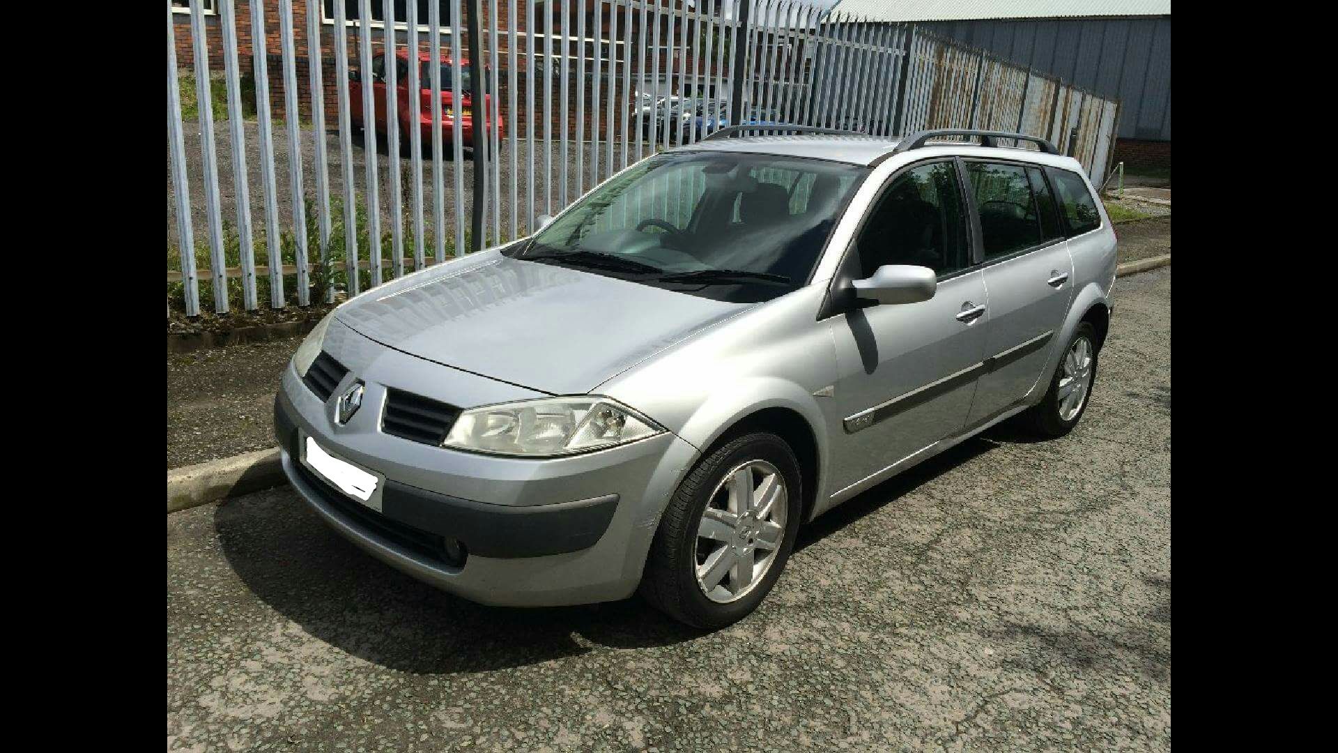 Renault Megane 05 Spark Plug and Coil Replacement! 