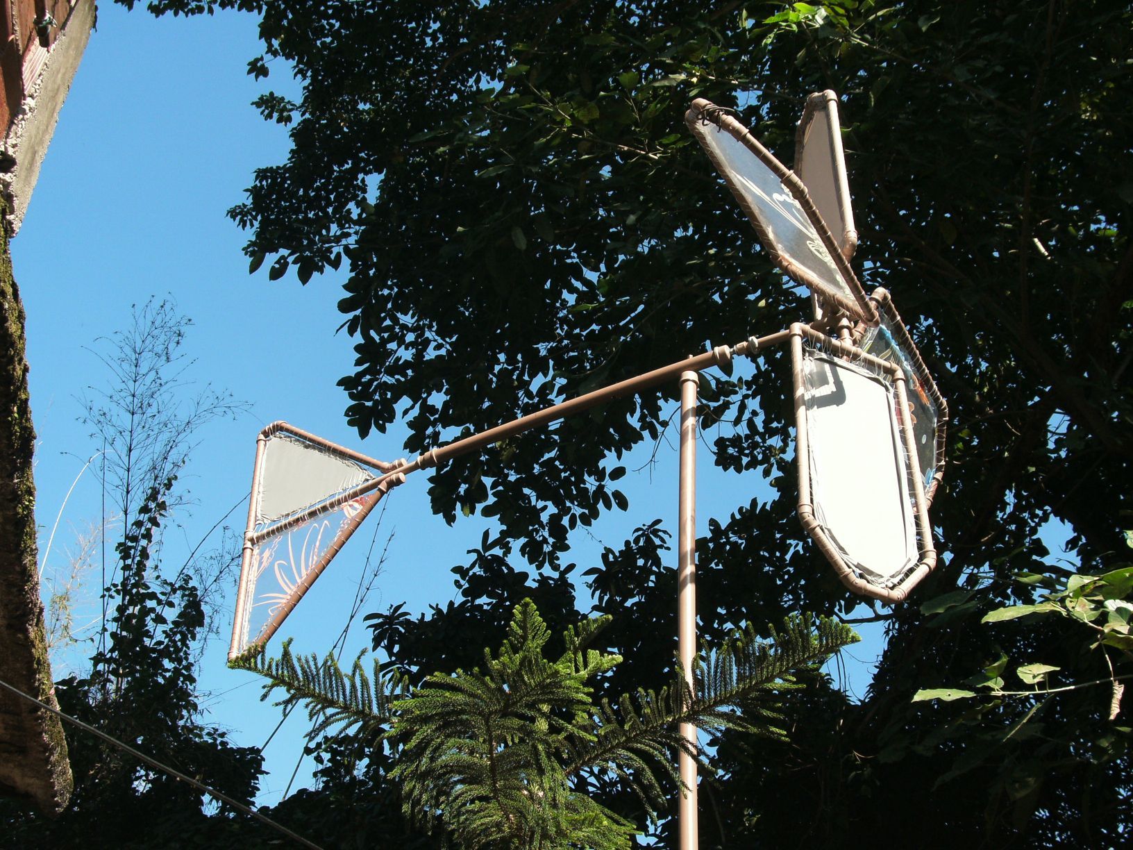 Catavento Feito De Canos De PVC.