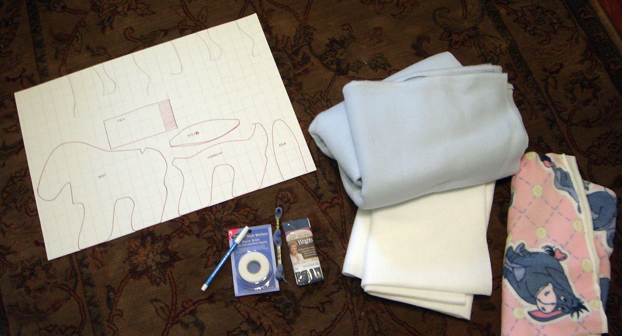 Personalized Baby Gift: Blankie With Mascot