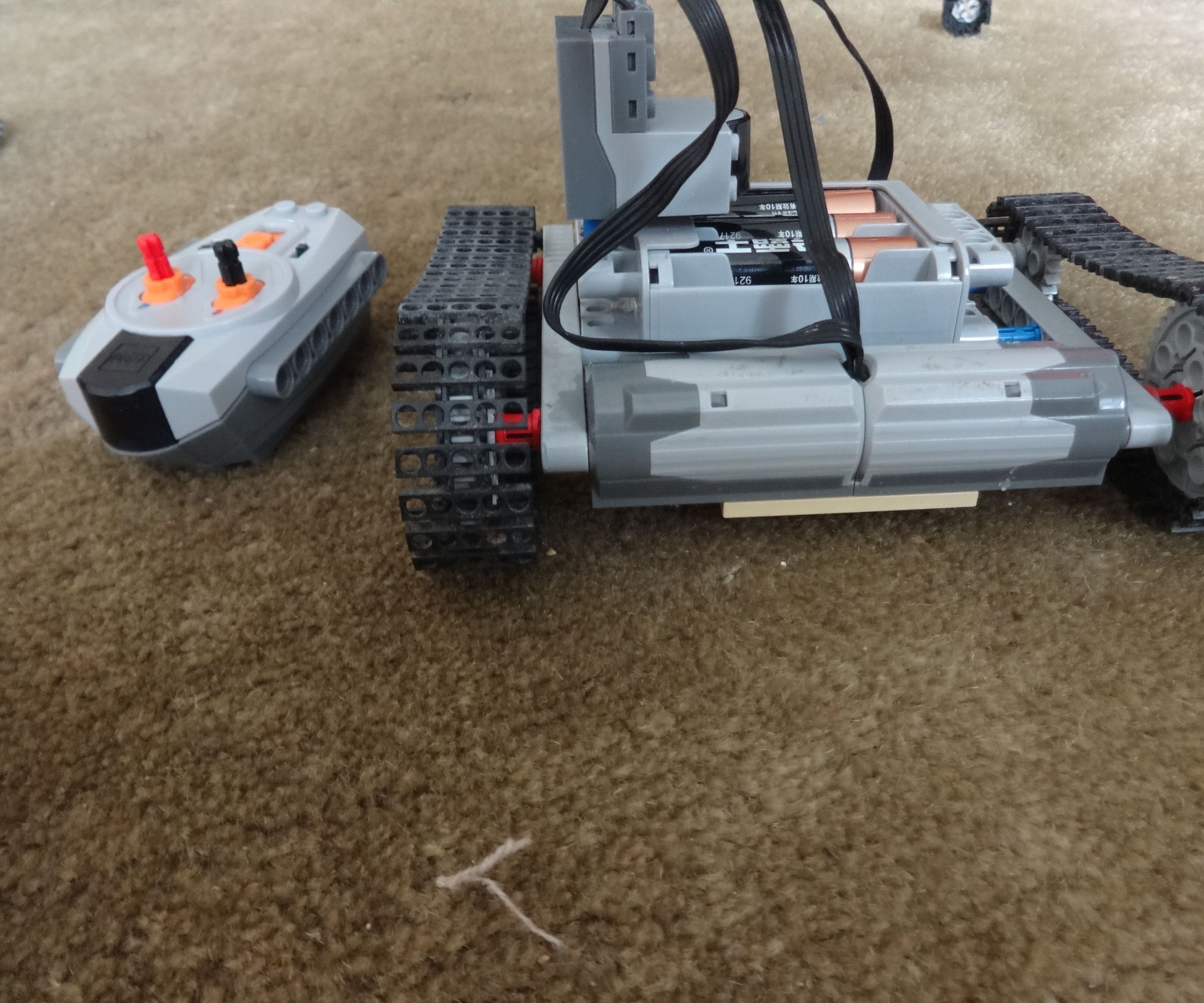 lego rc tank version 2.0