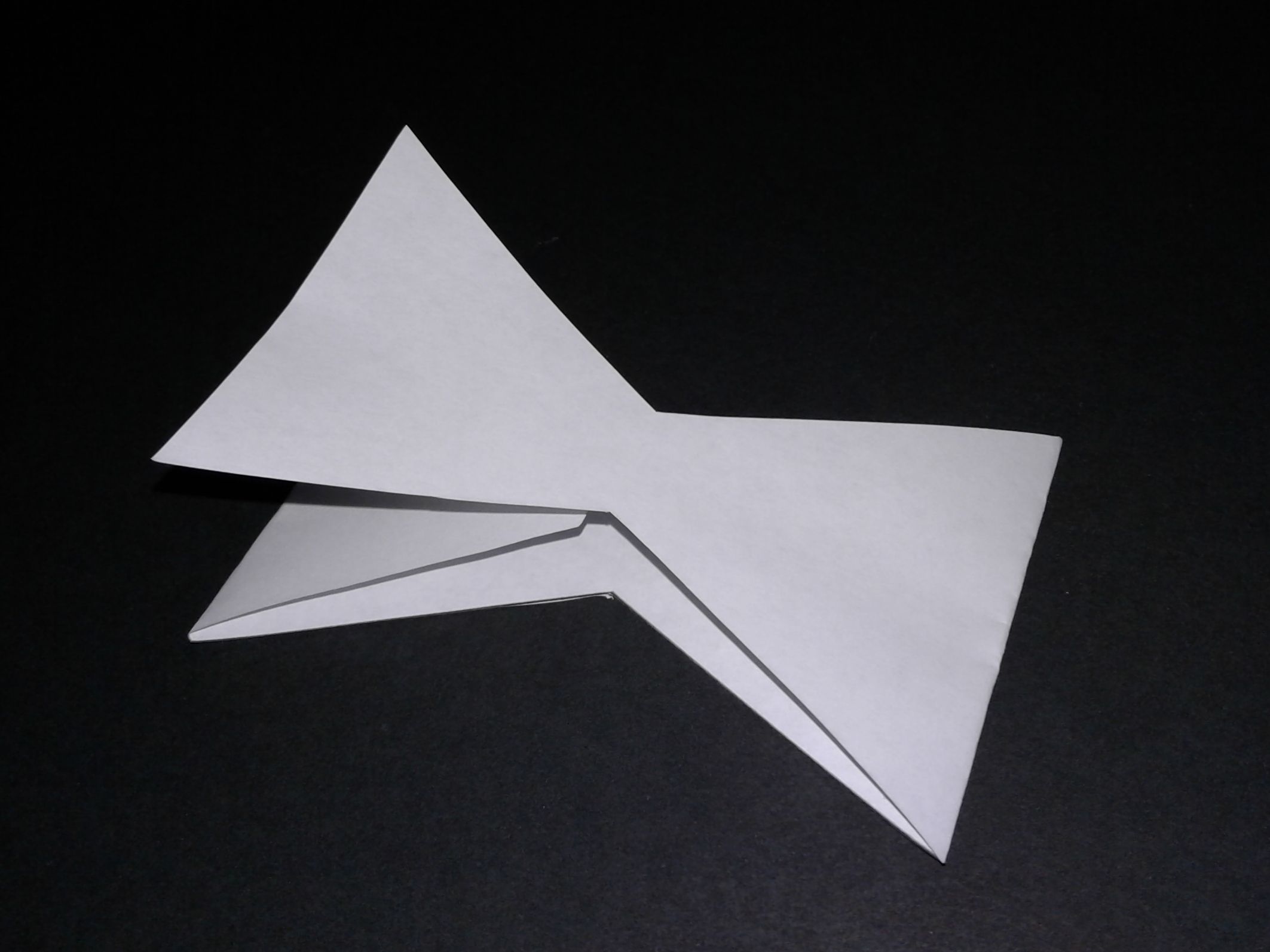 how to cut a bow tie out of paper