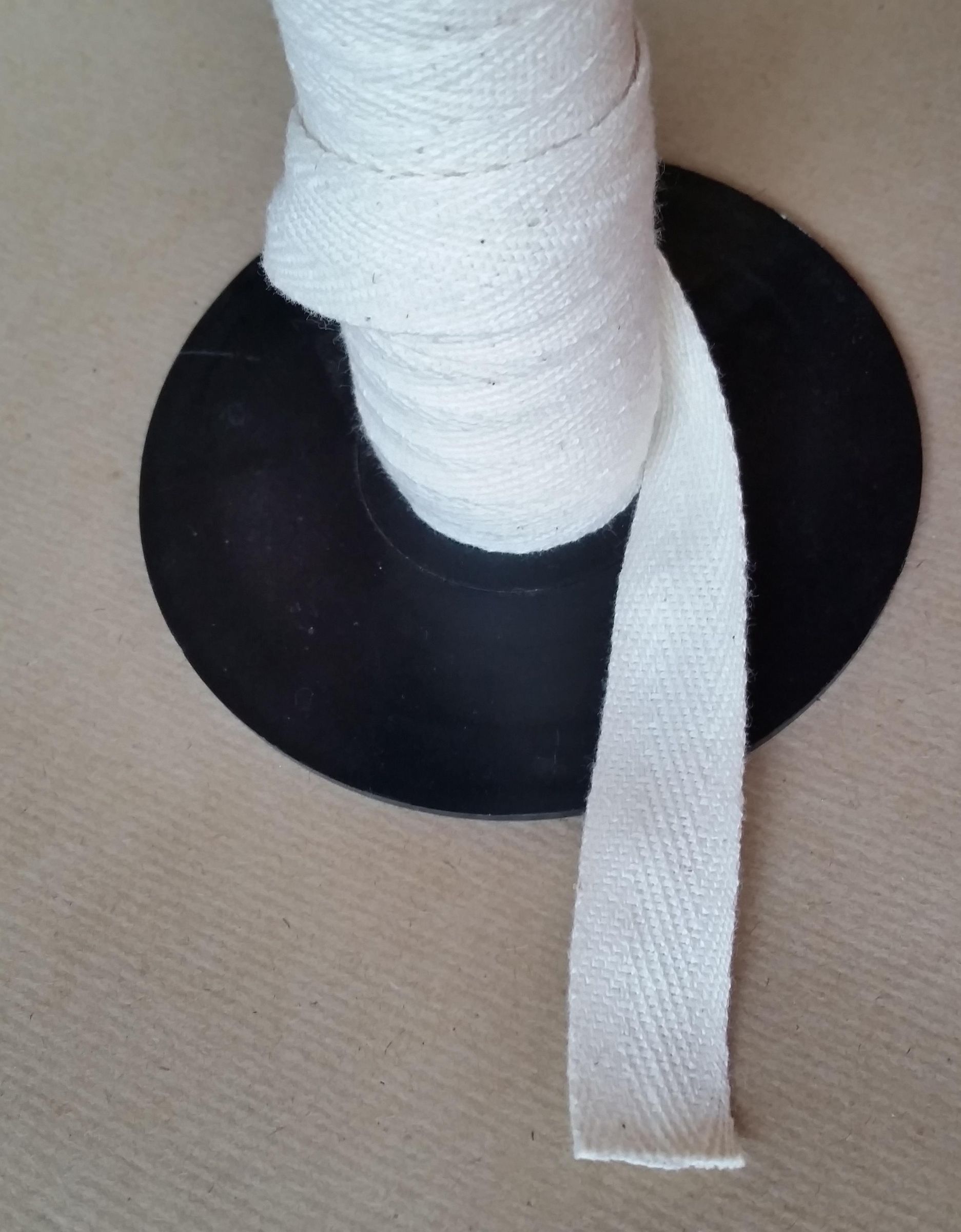 Emergency Mg/Cu Galvanic AA Battery With Tinkercad Tutorial : 8 Steps ...