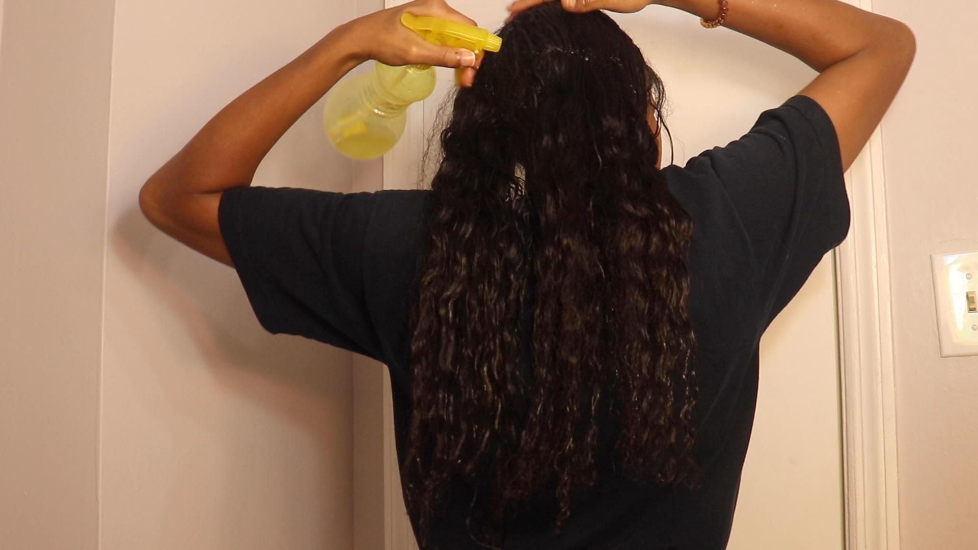 The Benefits of Soaking Your Hair With Grape Seed Oil Overnight 4