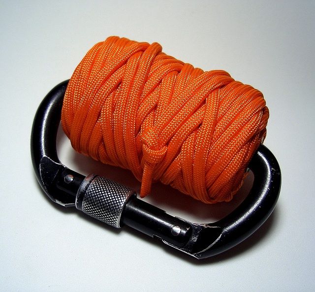 Zigzag Spooling Paracord