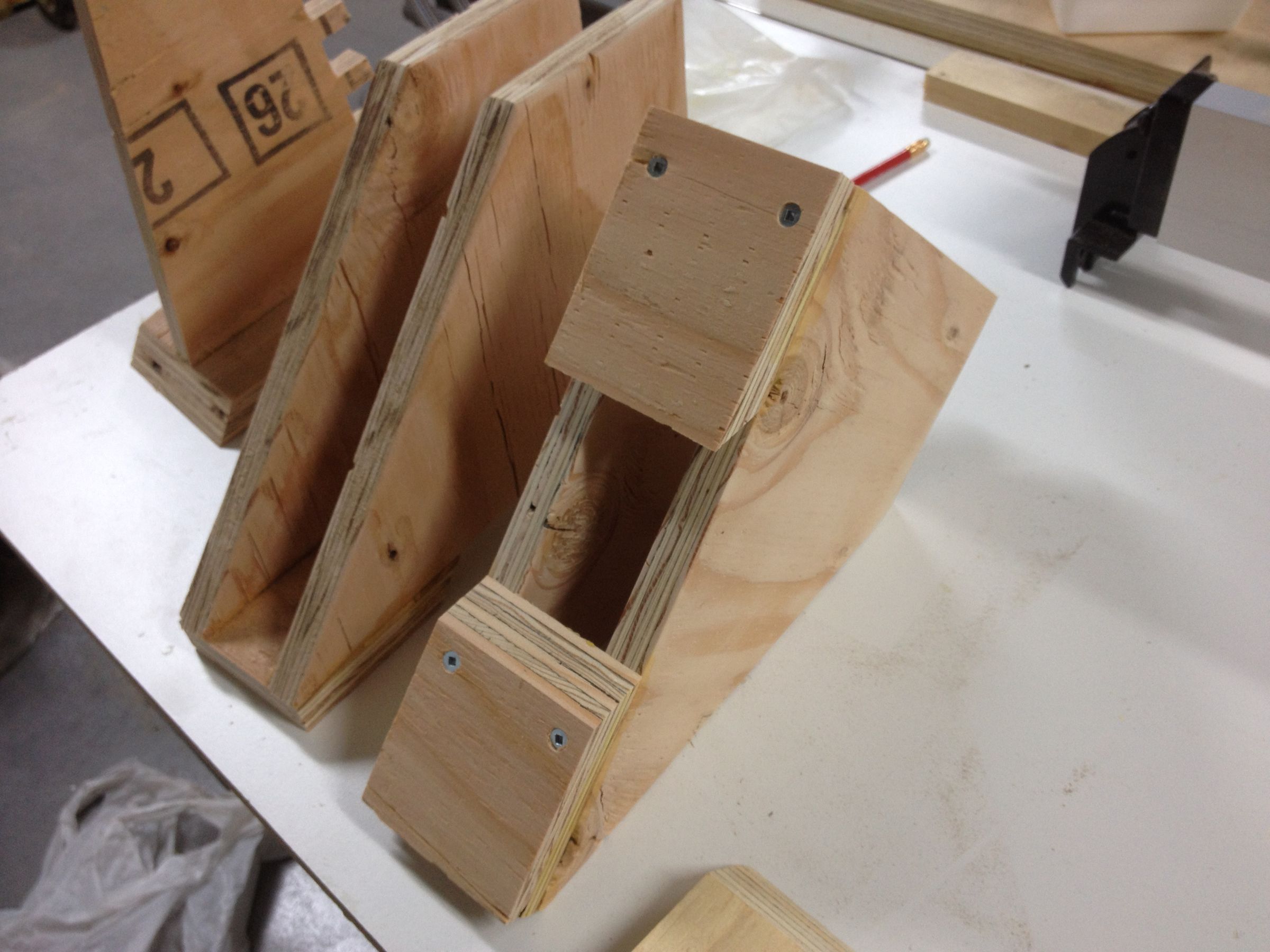 2 Styles of French Cleat Clamp Hanger Brackets 3 Steps (with Pictures