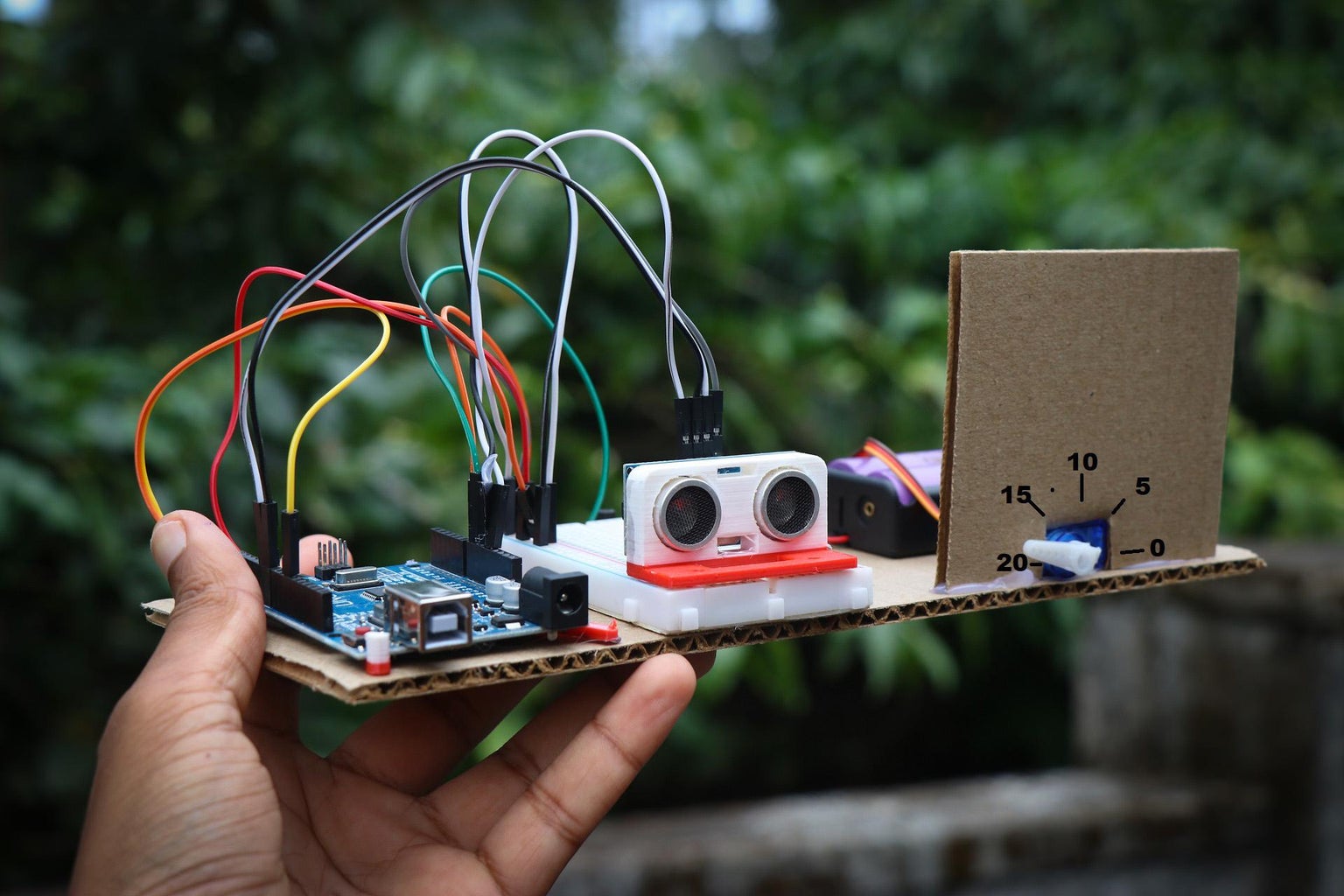 Arduino Distance Measuring Device in a Easy Way