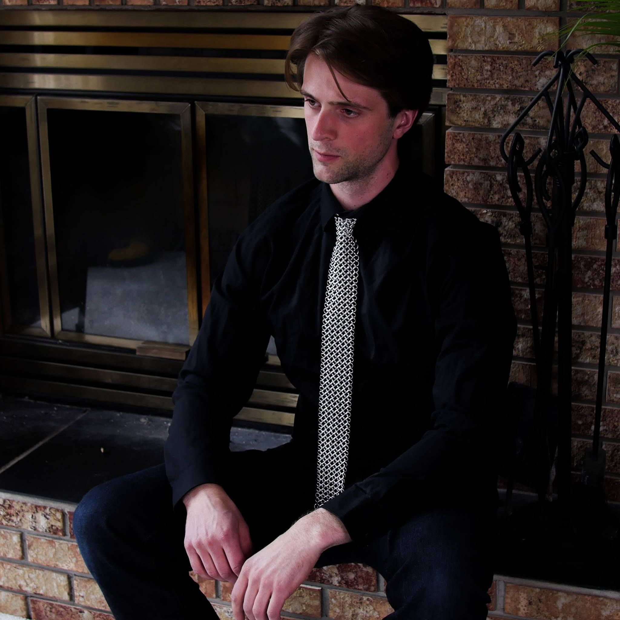 chainmail tie pattern