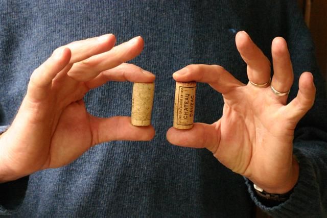Truc Met 2 Kurken / Tric With 2 Corks