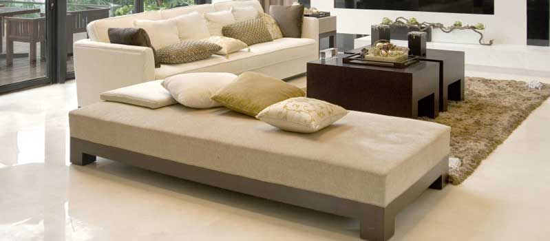 Revive Your Living Room With Flamboyant Leather Sofas