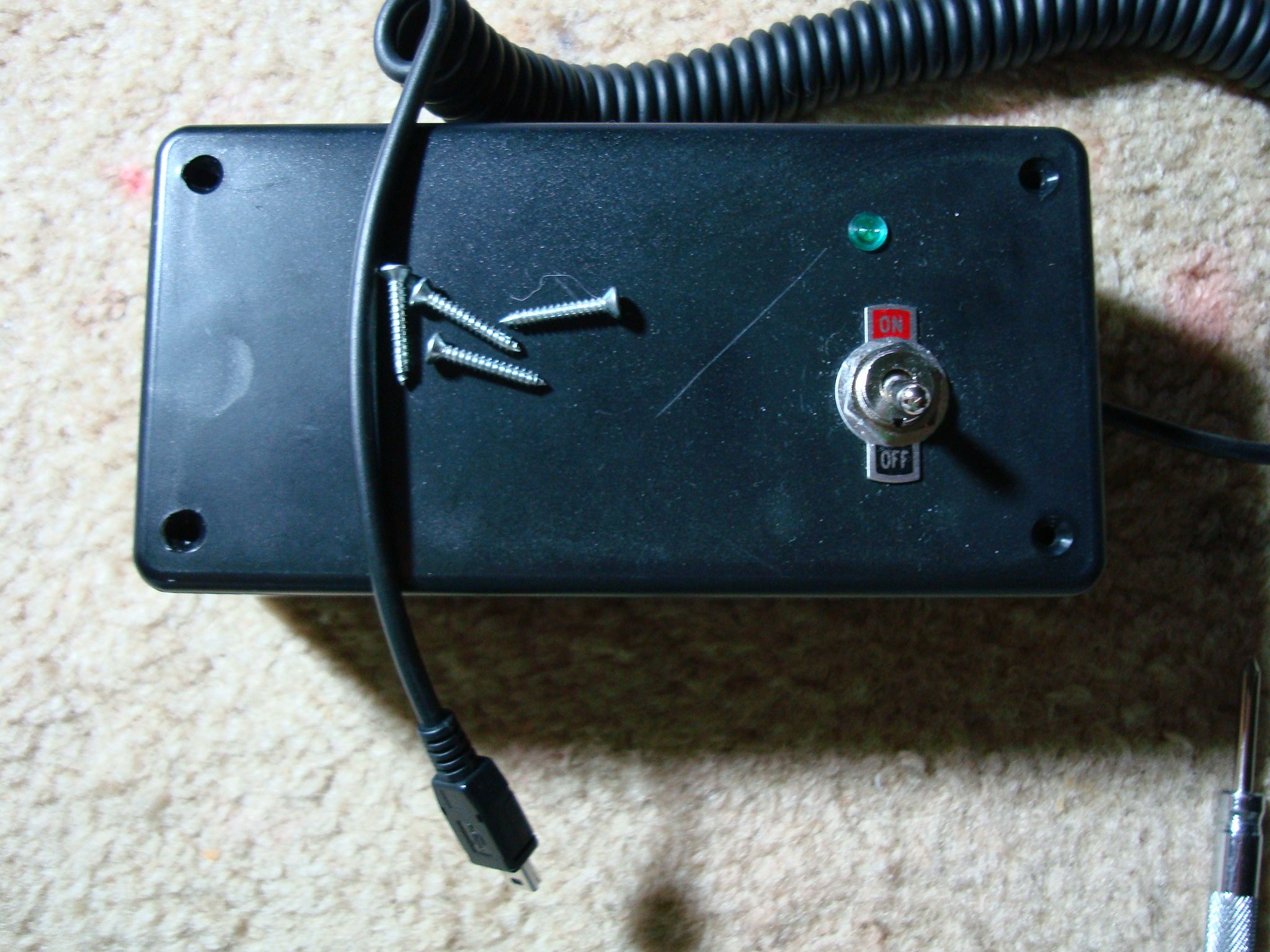 Battery Powered Emergency USB Charger
