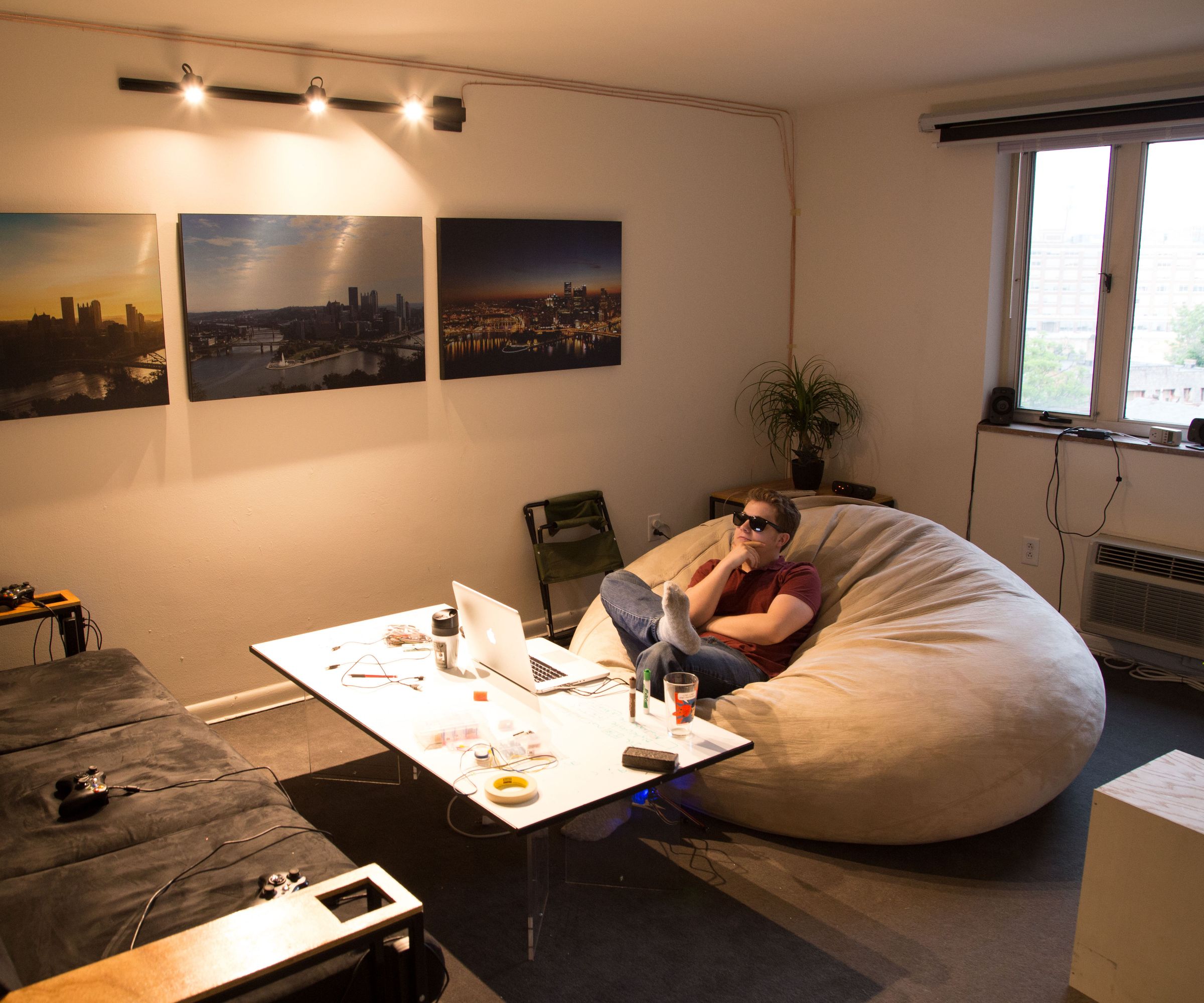 Levitating Acrylic & Whiteboard Coffee Table