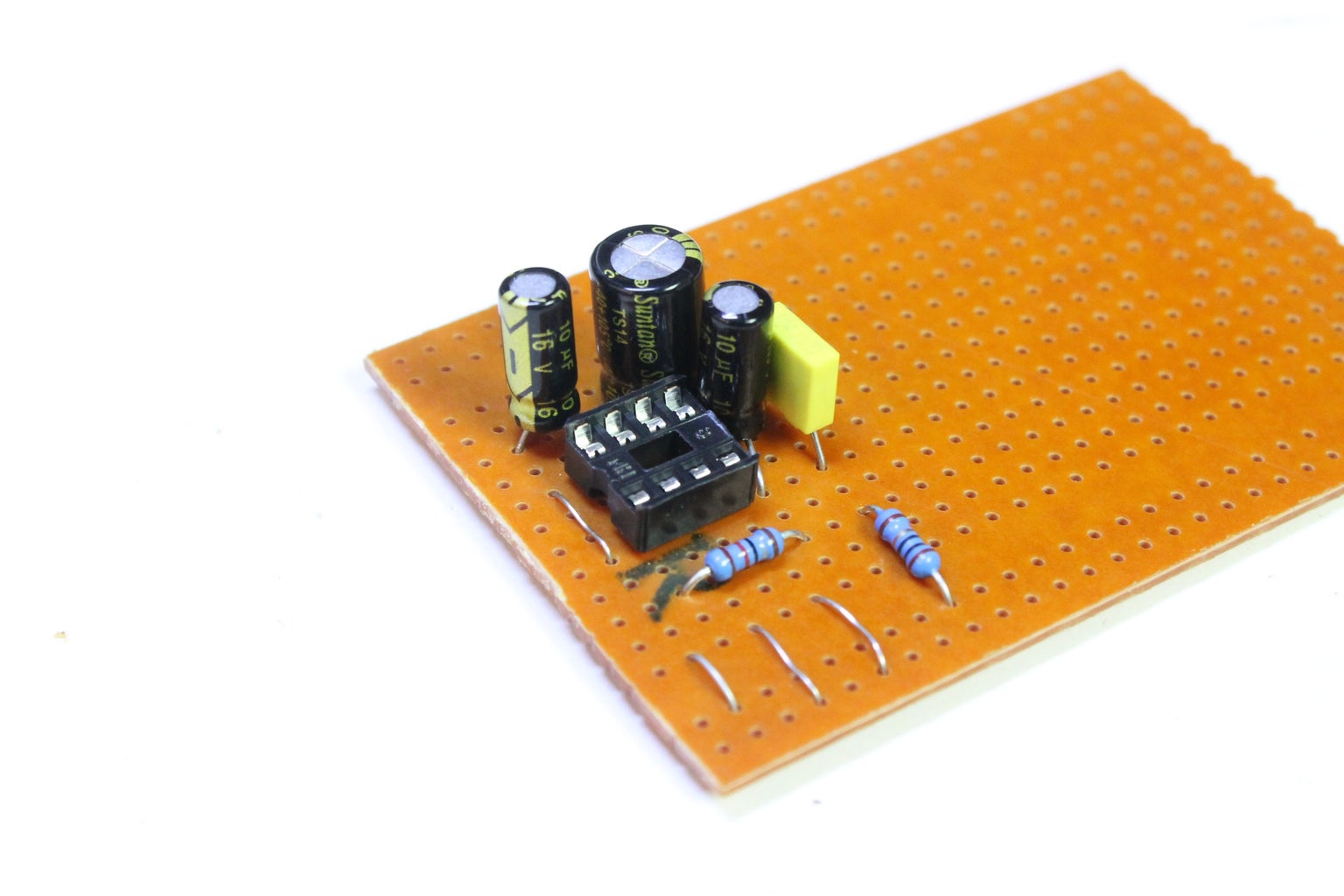 Make Your Own Headphone Amp V1 : 8 Steps Circuit Diagram