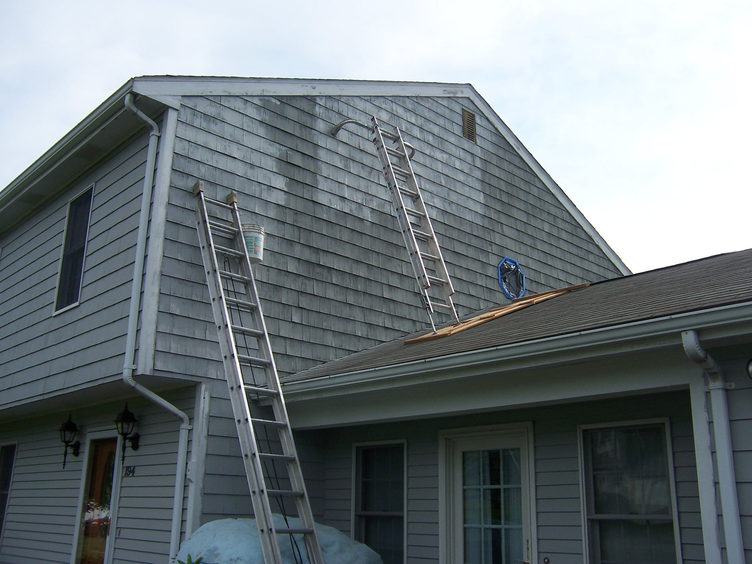 Safe Scaffolding for Painting Above an Attached Garage. : 4 Steps 