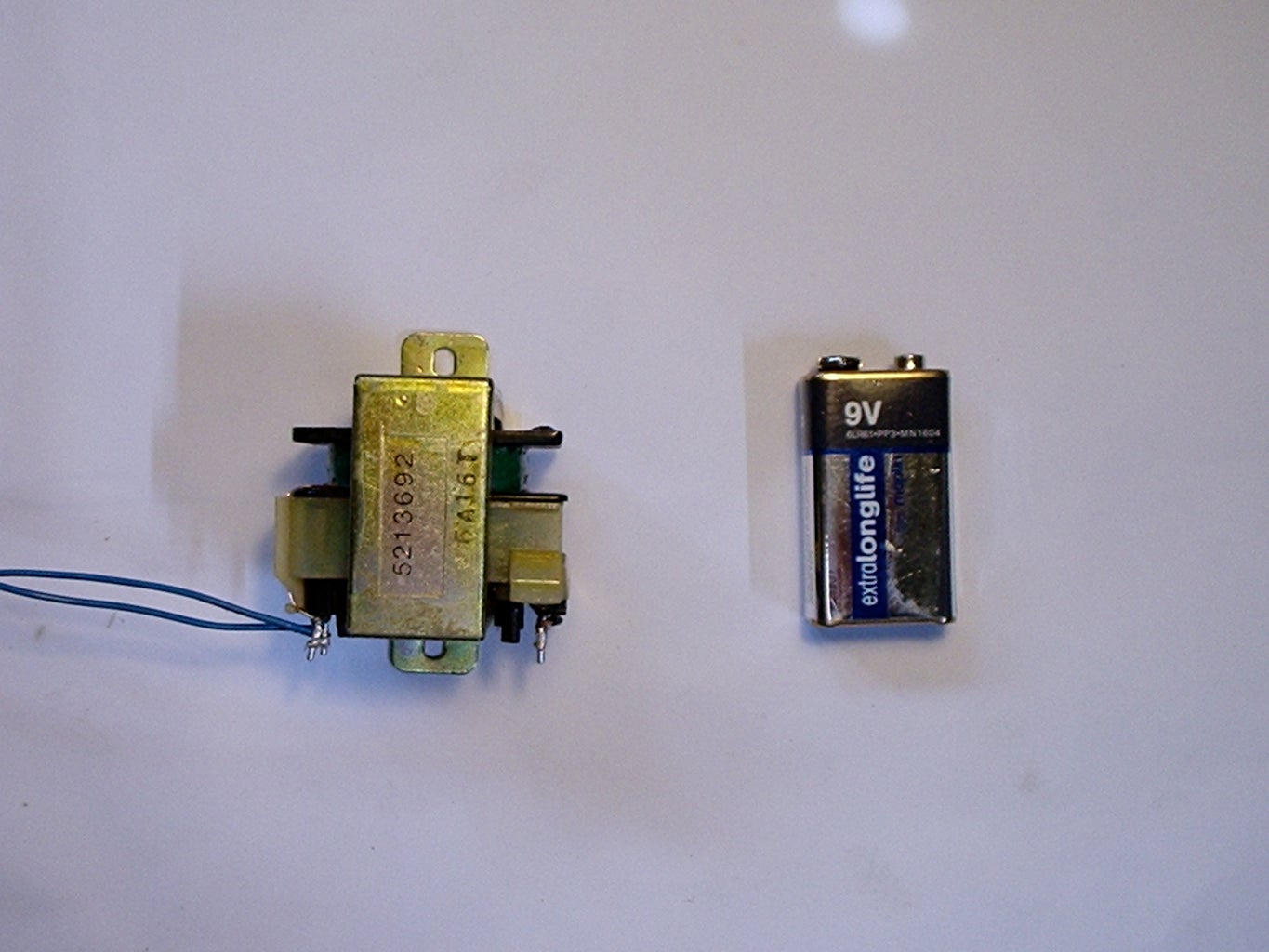 Make an Ultra Simple High Voltage Generator : 5 Steps Circuit Diagram