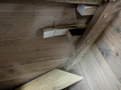 Pole Supports