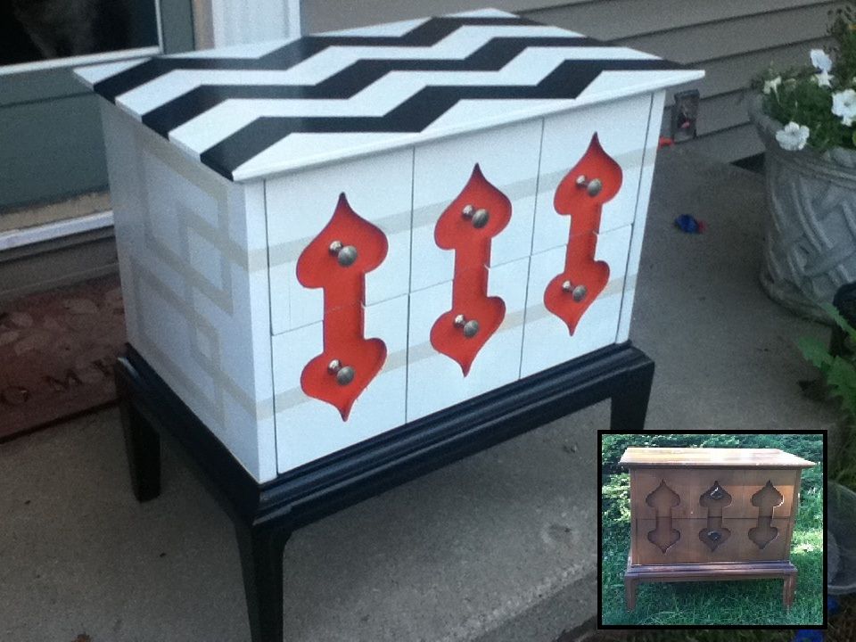Trash to Treasure, Using Spraypaint to Refinish Curb-find Furniture