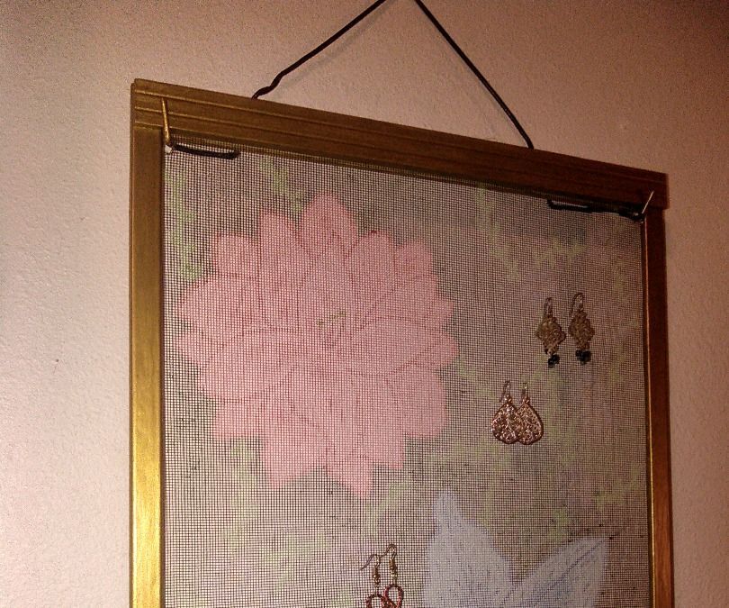 Hanging Earring Holder