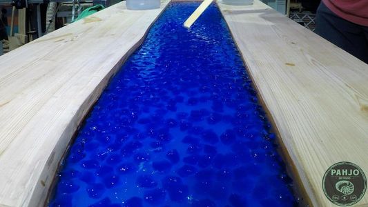 DIY Epoxy River Rock Table That Glows : 24 Steps (with Pictures ...