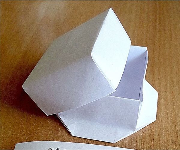 Box on Stand Origami