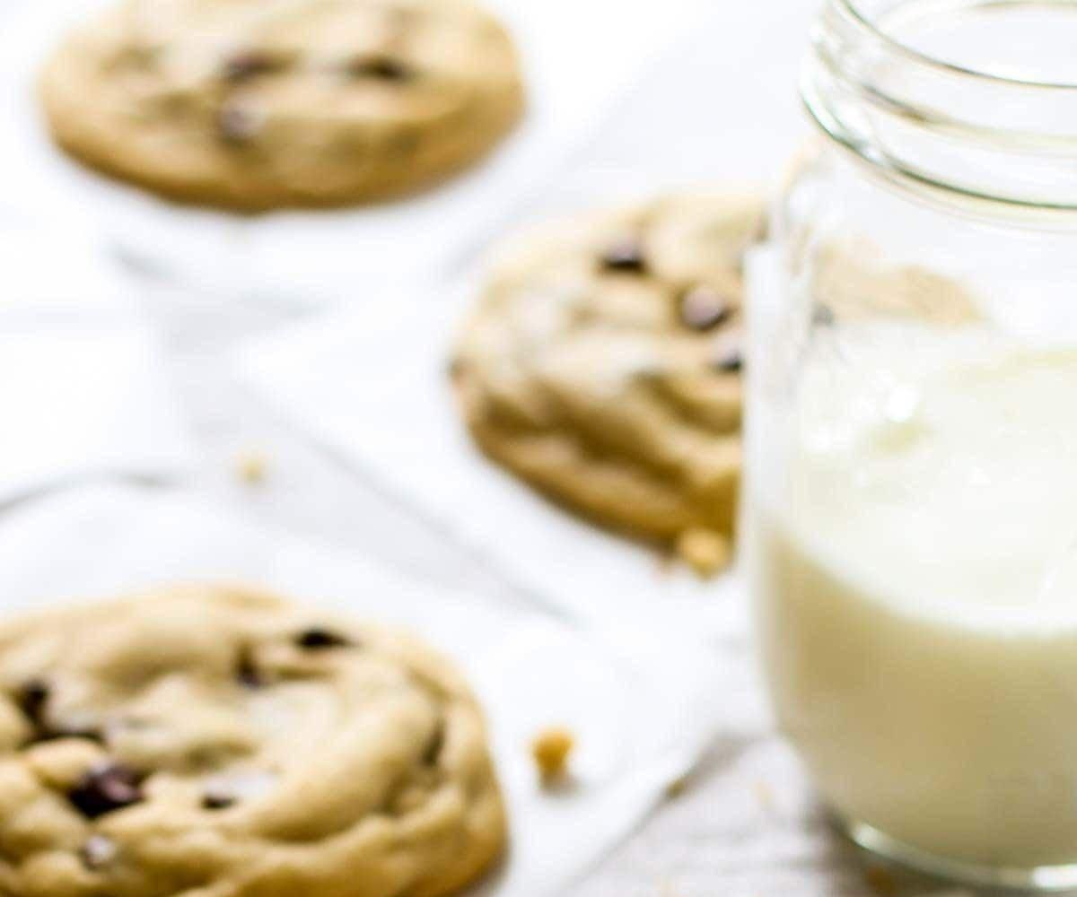 How to Bake Chocolate Chip Cookies