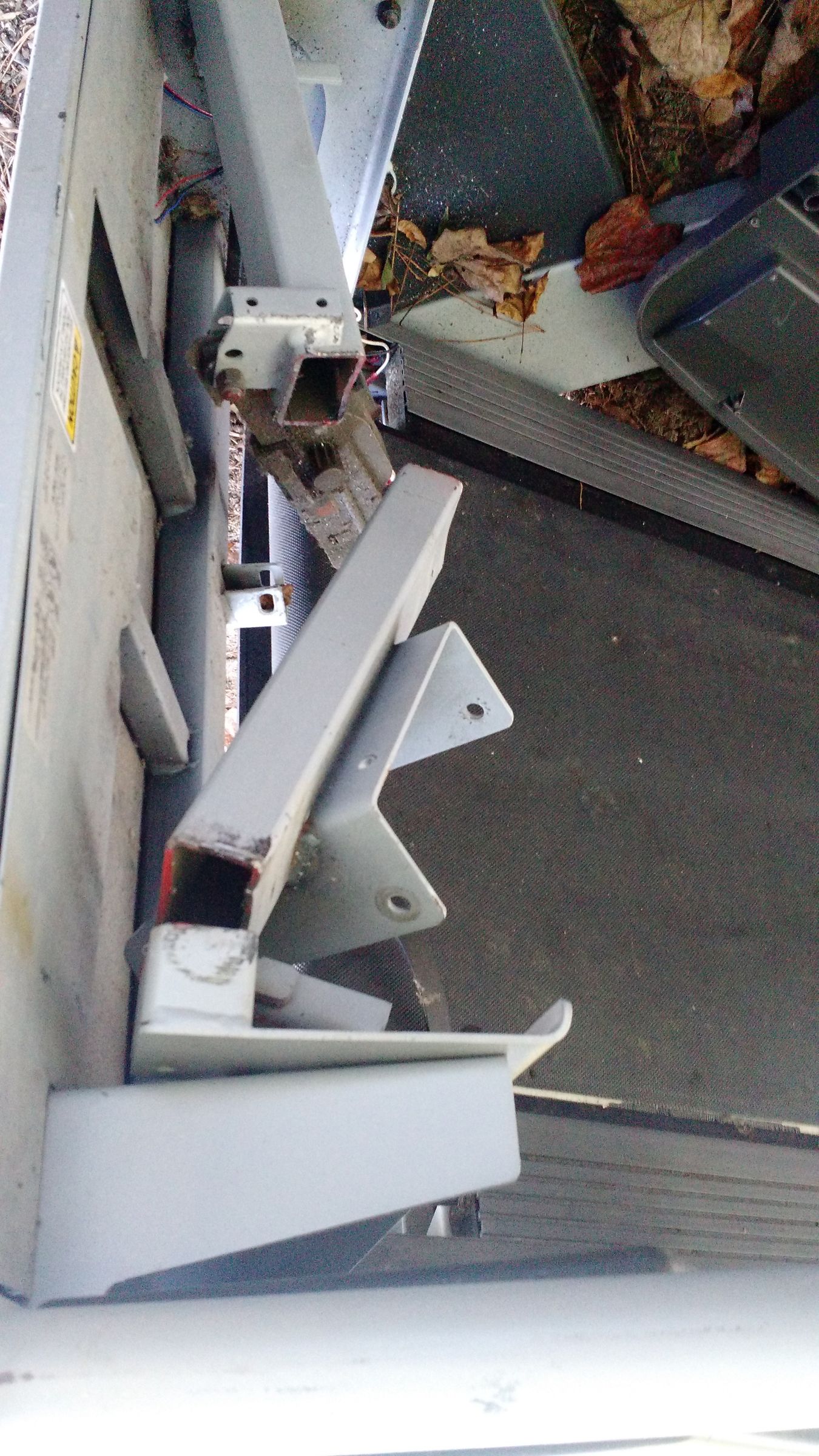 Replacing a Wood Lathe Motor With a Treadmill Motor 10 Steps (with