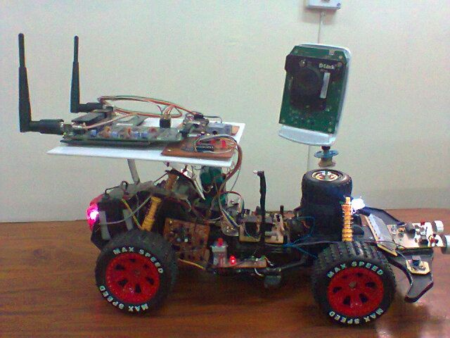 Wifi Robot With Realtime Video Transmission, Hurdle Detection and Light Sensitivity