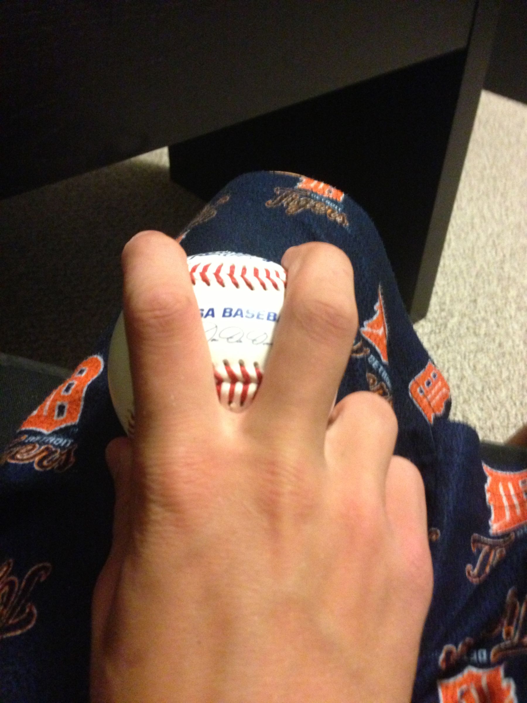 How to Throw a Kidsafe Curveball 4 Steps Instructables