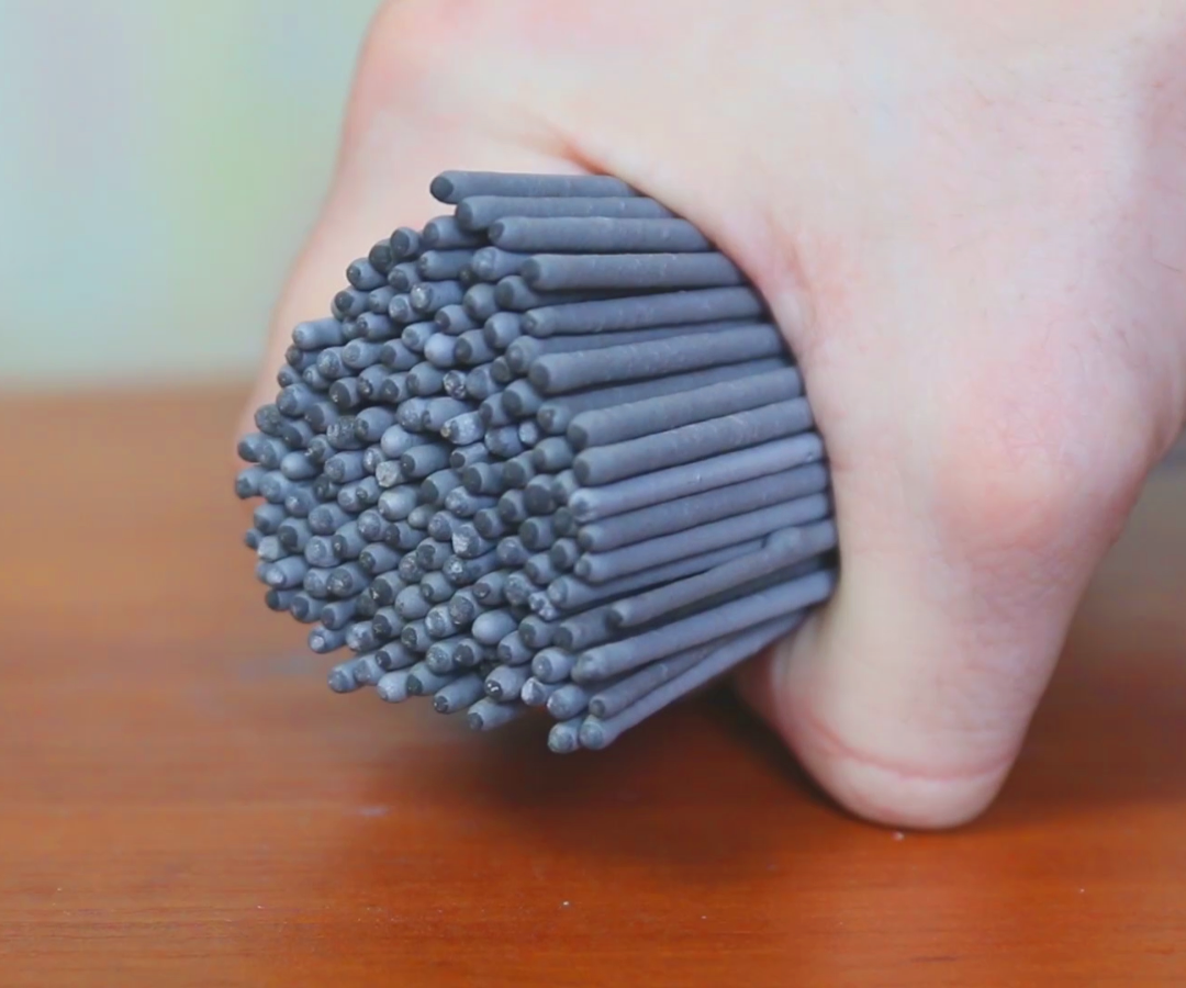 How to Make a Rocket From the Sparklers