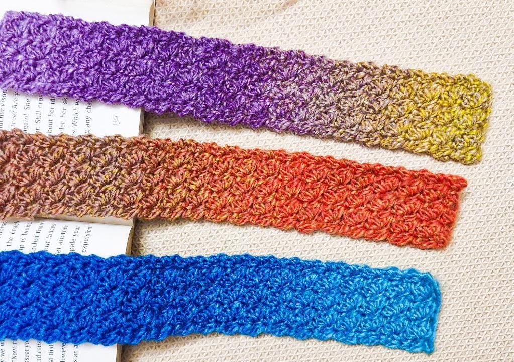 Make Your Own Easy Crochet Ombre Bookmark
