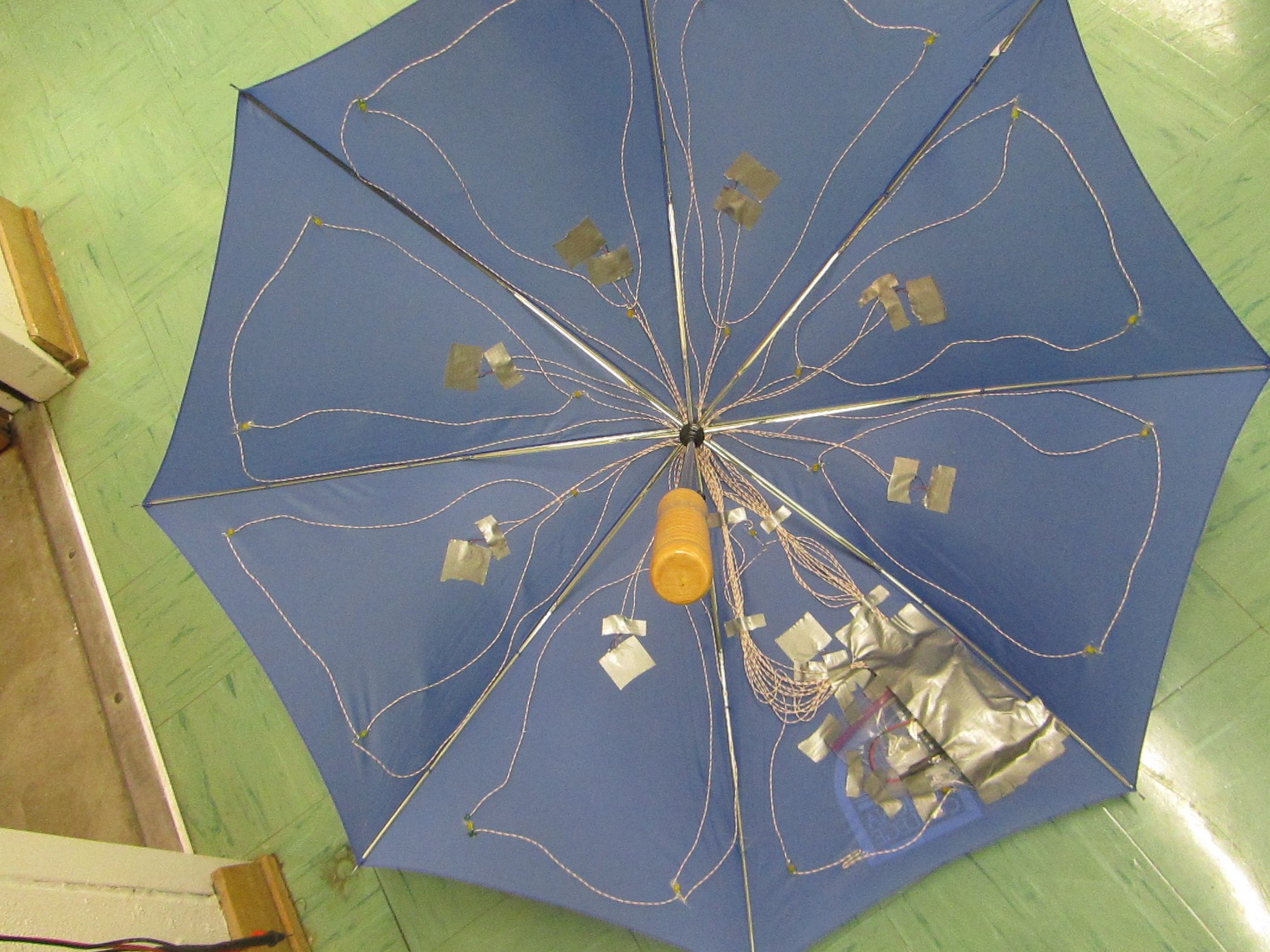 Pressure Activated LightUp Umbrella 8 Steps (with Pictures