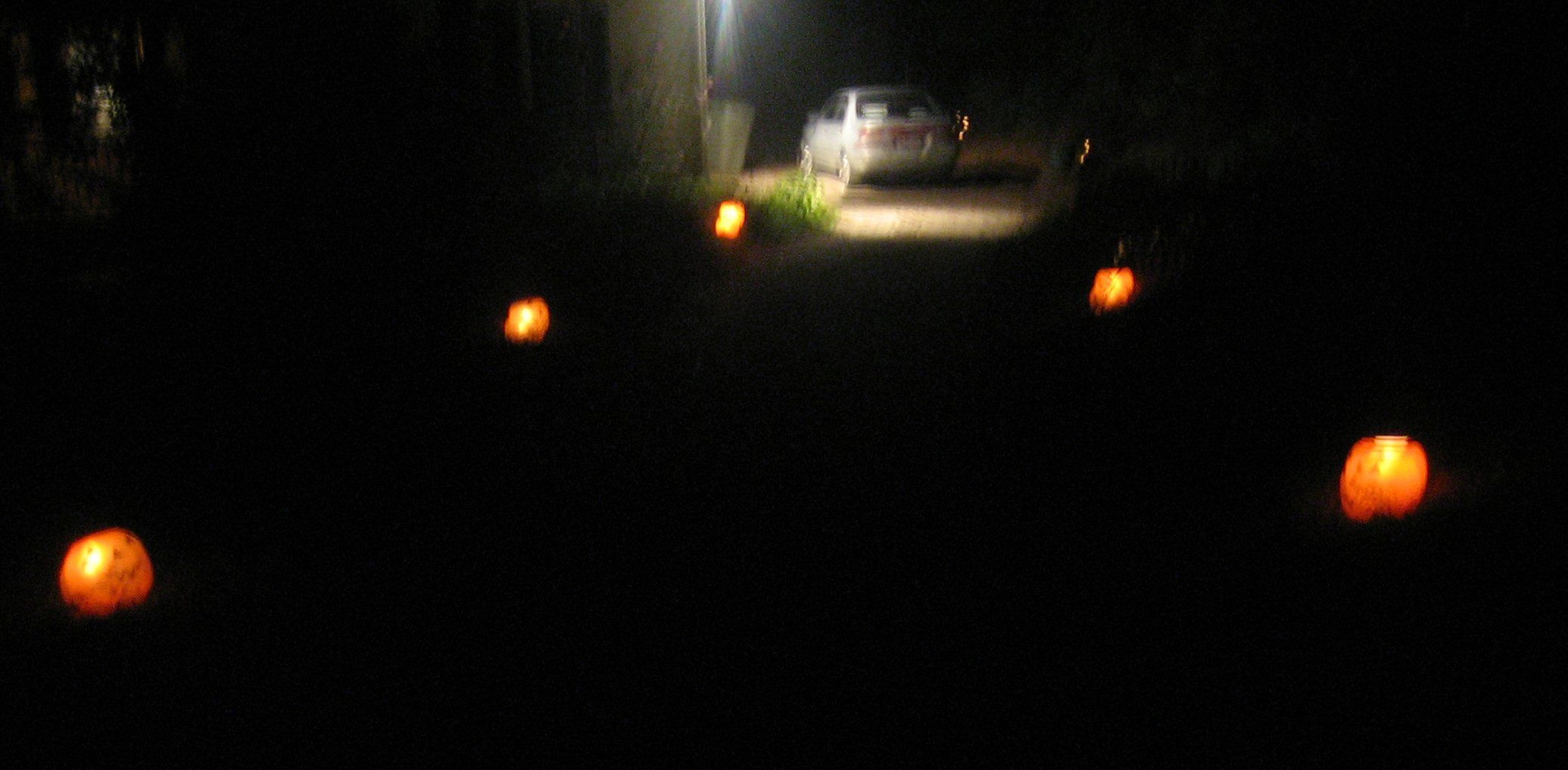 Jack-o-lantern Driveway Lights