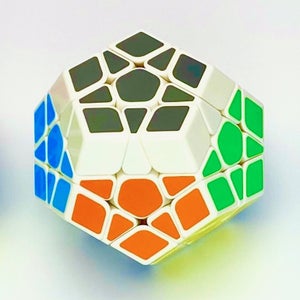 [CO] Orient the Corners to Get All the Grays Facing Up