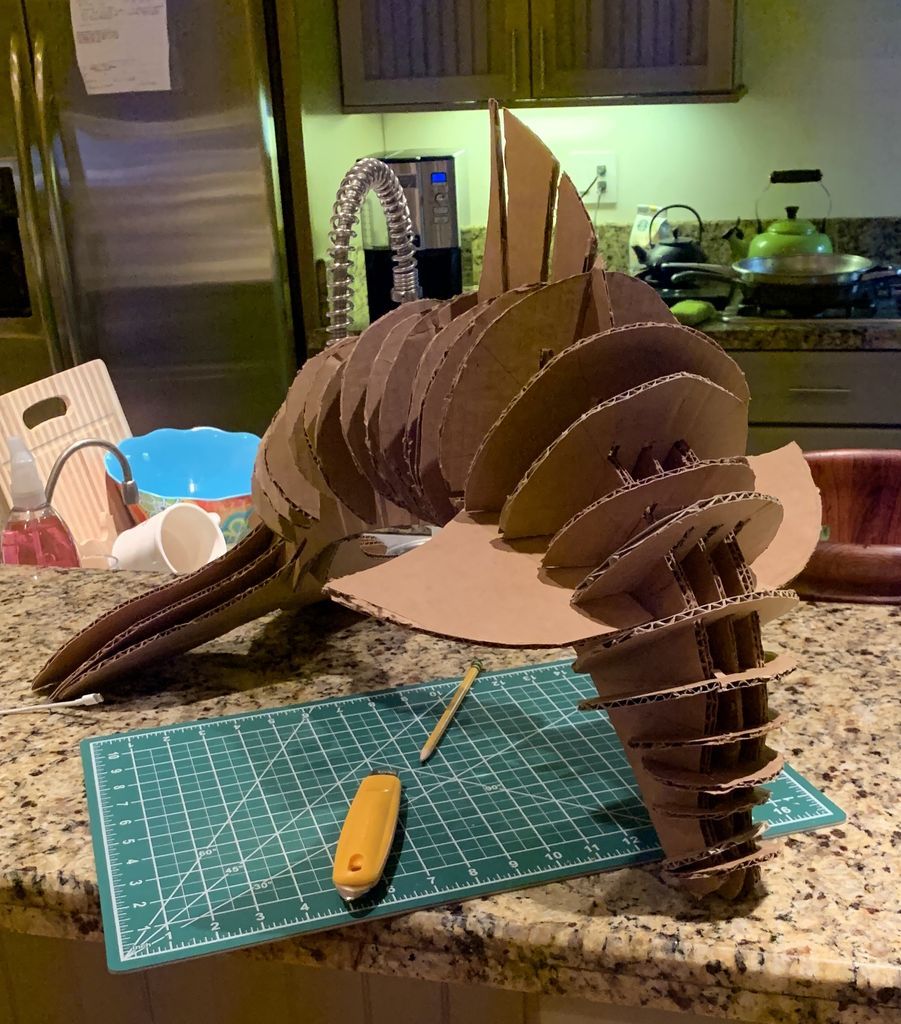 Make Your Own Cardboard Dolphin! 7 Steps