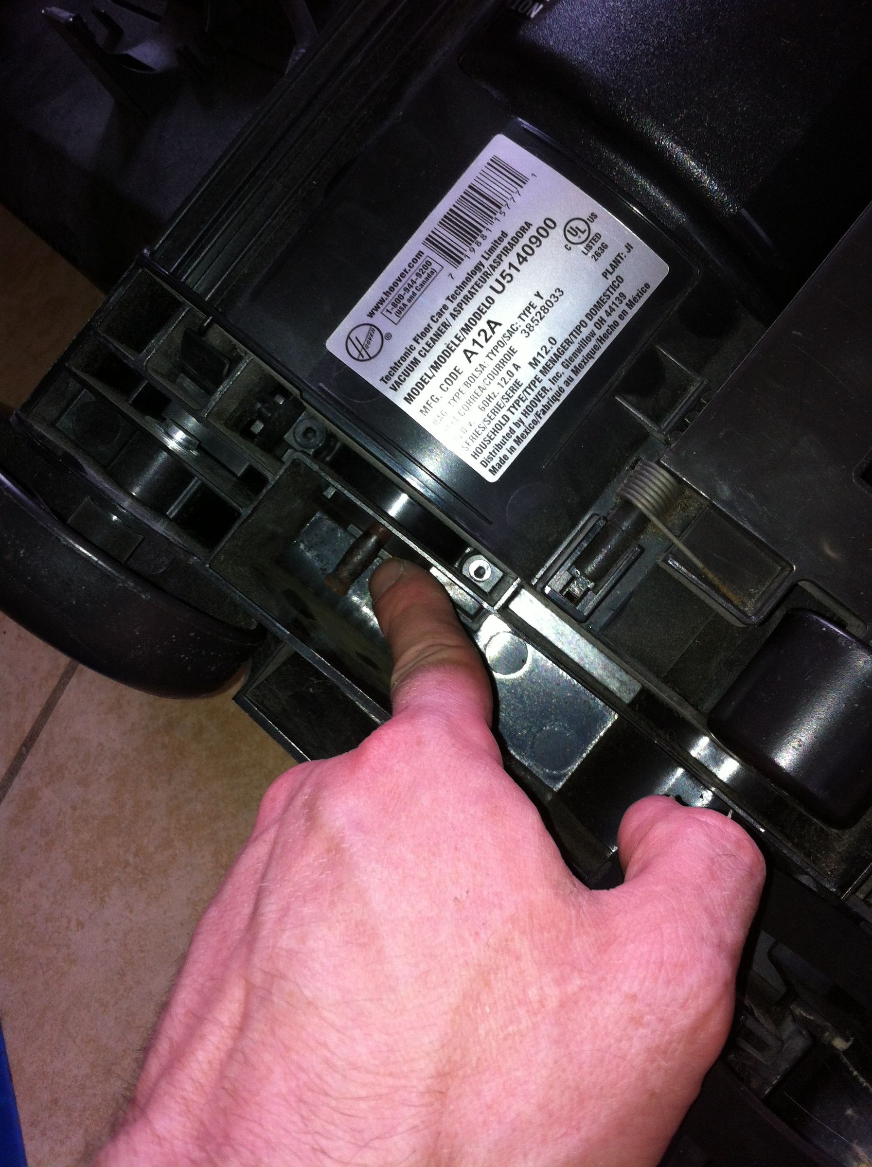 Change Belt on Hoover Tempo Vacuum 6 Steps Instructables