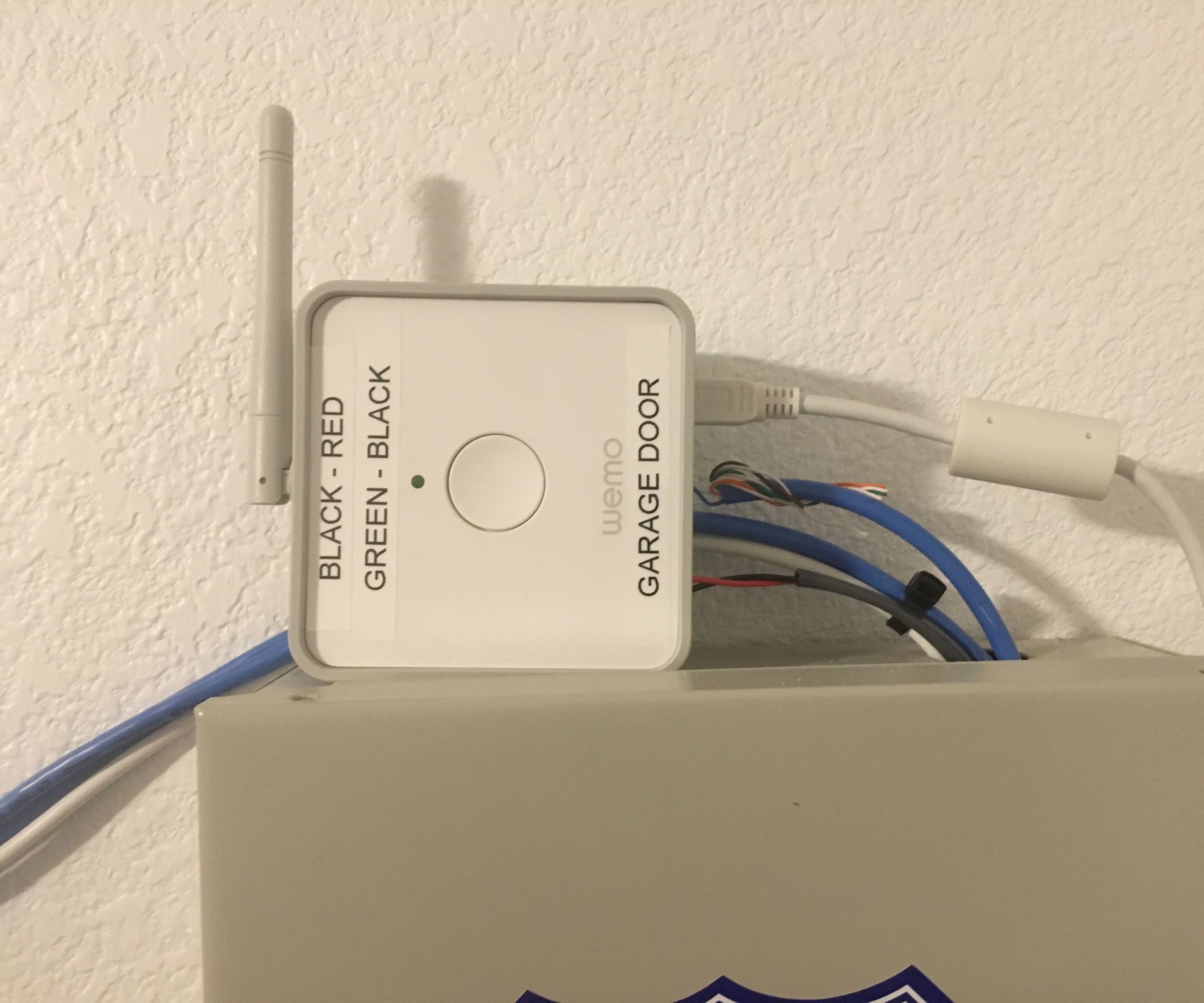 WeMo Maker Garage Door With Notification & Siri