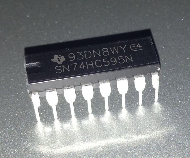 RegisterWrite - extending the outputs of Arduino/Microcontroller  with shift registers