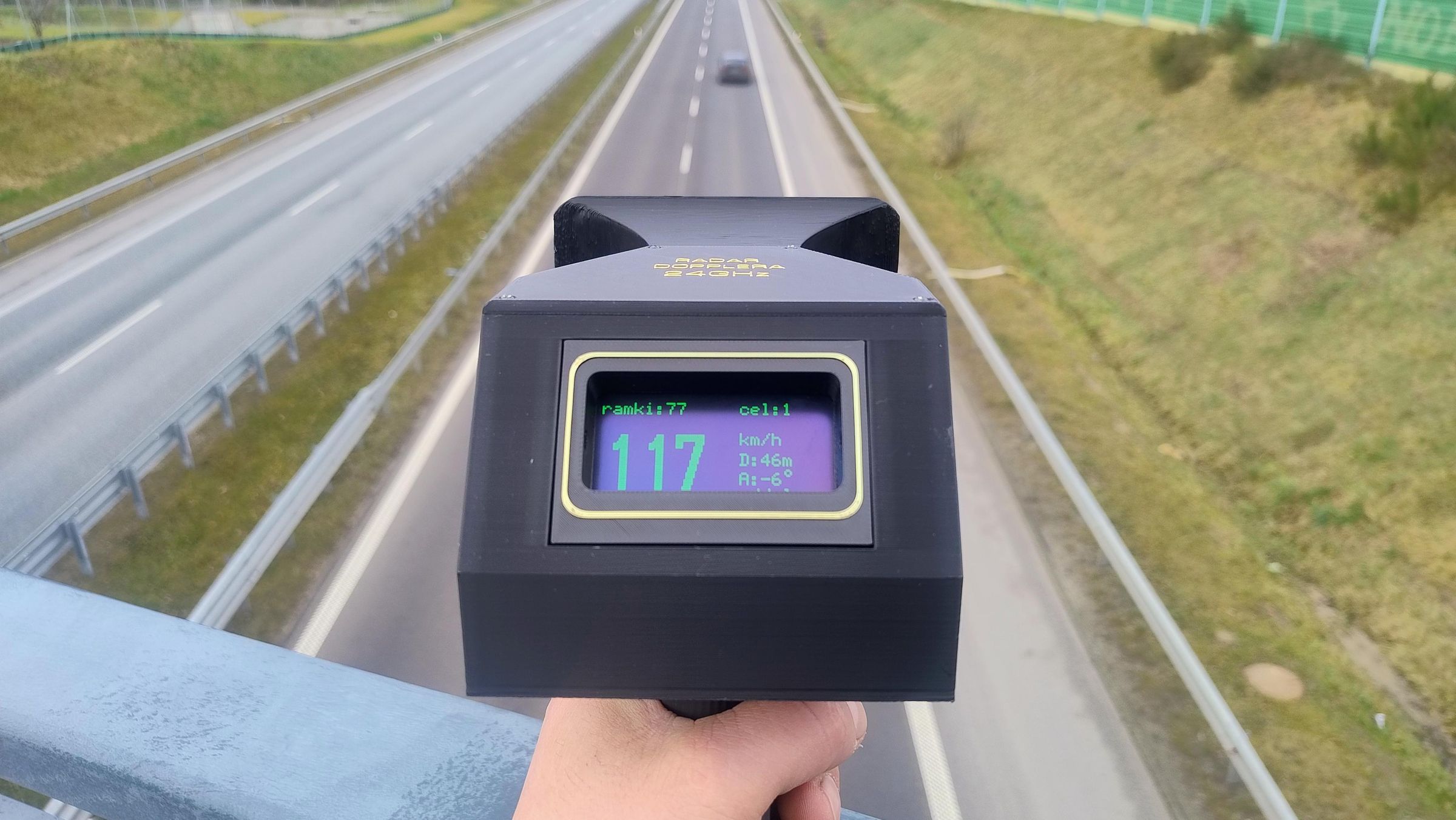 Interactive Radar Device Handheld ESP32 24GHz Doppler Radar With OLED Display : 7 Steps ...