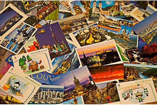 How to Use Postcards for Home Decoration