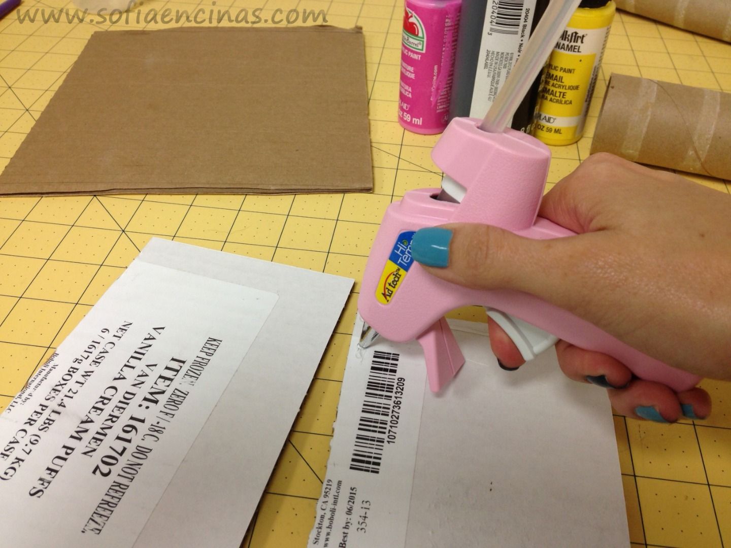 How To Make A Pinboard With Cardboard