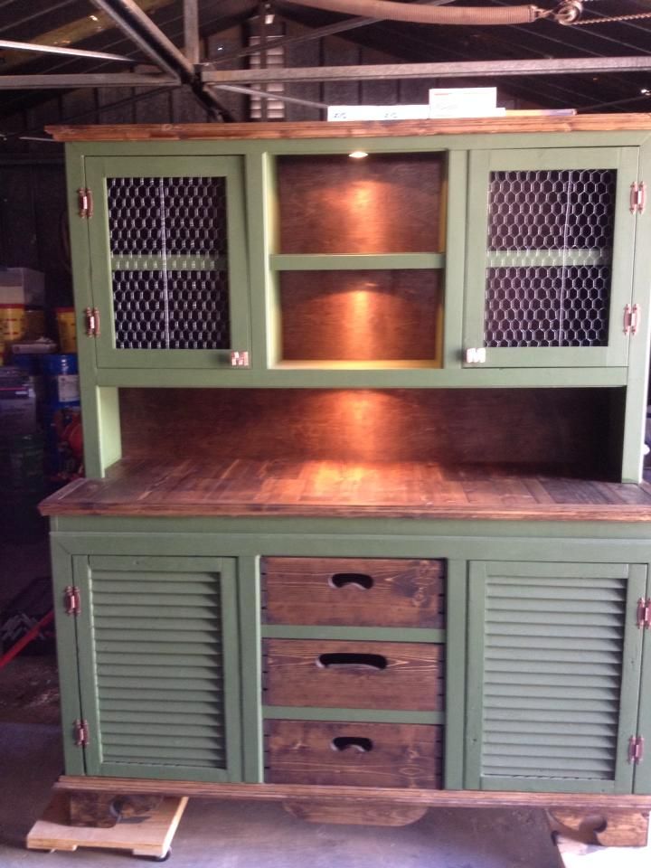 Country China Cabinet