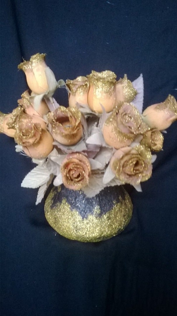 HANDMADE FLOWER VASE