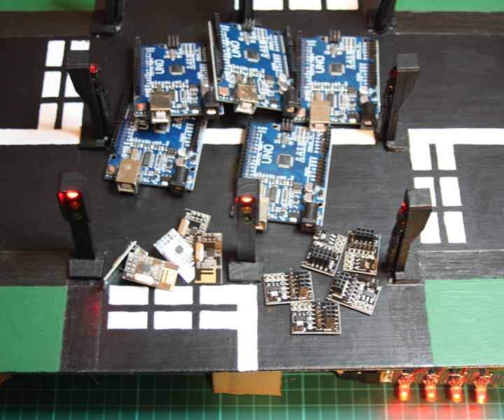 4 Way Traffic Light System Using 5 Arduinos and 5 NRF24L01 Wireless Modules
