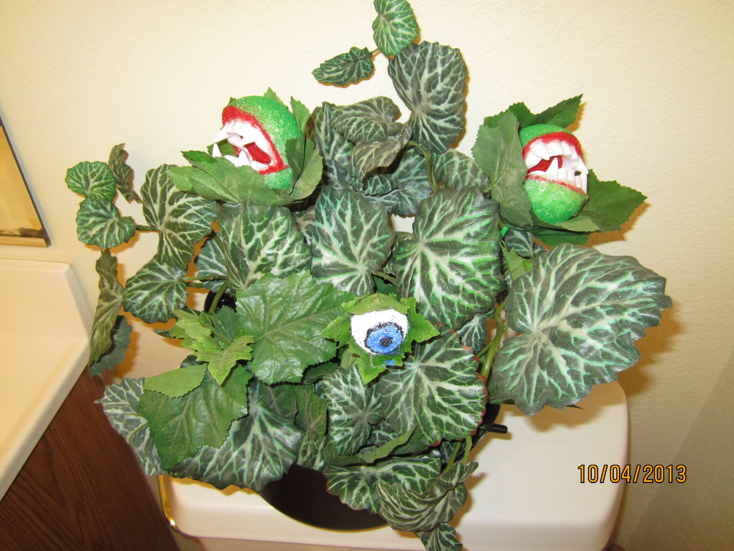 2013 Halloween Mutant Plant